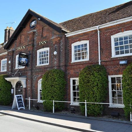 סטרמינסטר ניוטון The Swan Inn מראה חיצוני תמונה